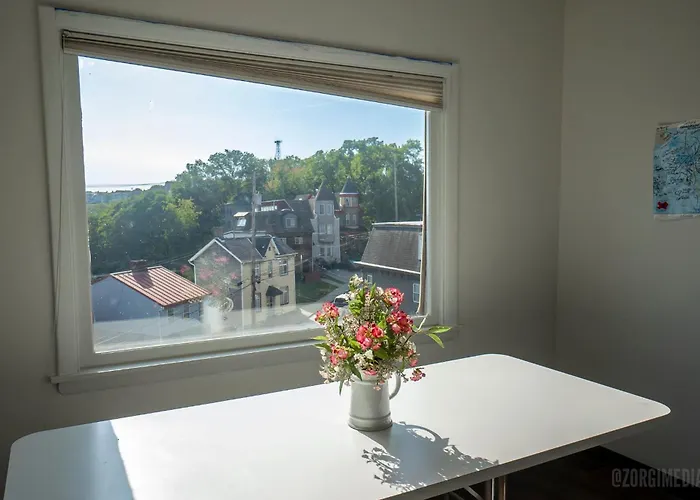 The Peak Mt Washington - Large 2bd W A View * Pittsburgh